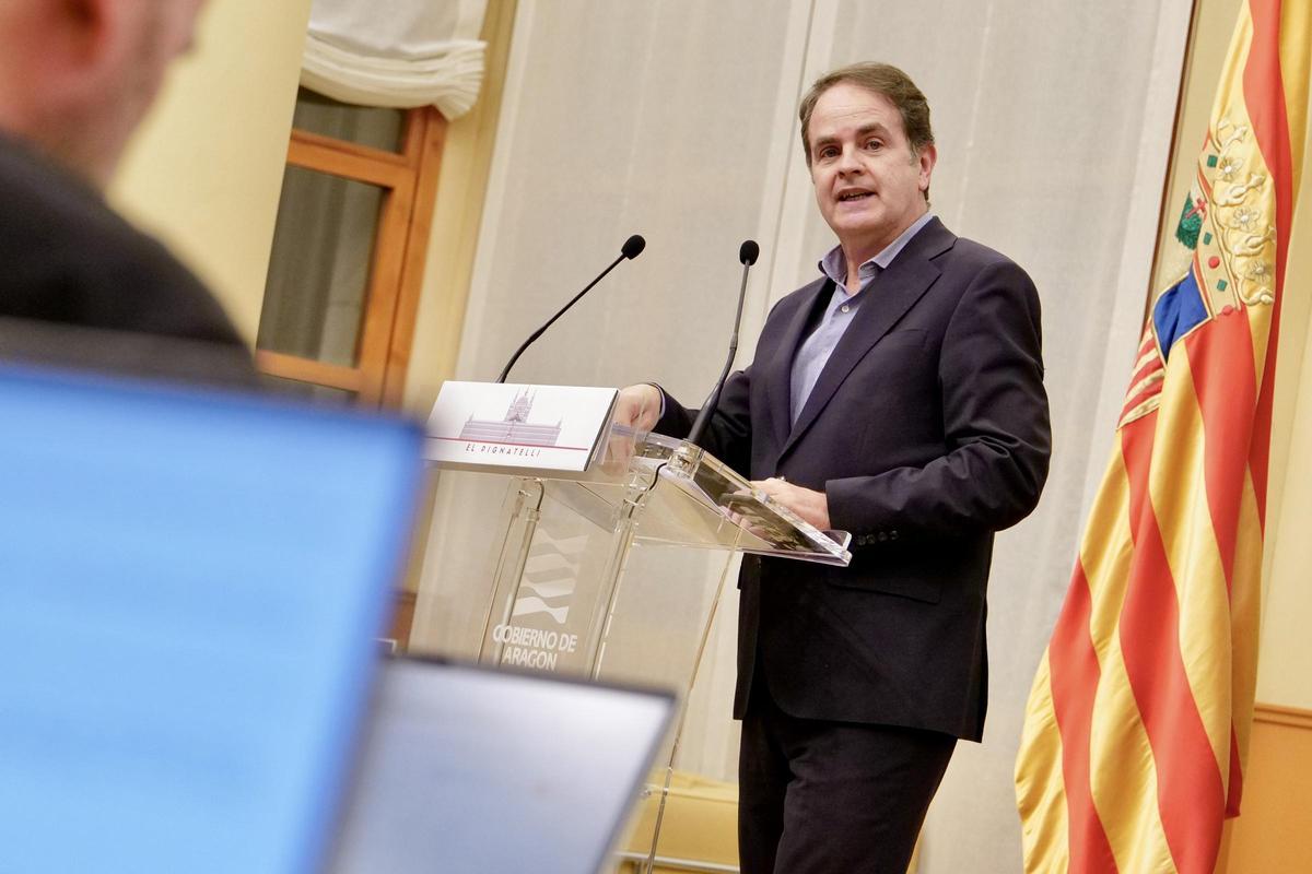 El consejero de Hacienda, Roberto Bermúdez de Castro, este miércoles tras la reunión con el PSOE.