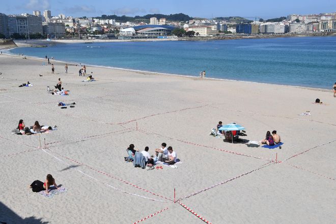 San Juan A Coruña 2025: 'Parcelaria' en la playa del Orzán ya desde la víspera de la noche de las hogueras