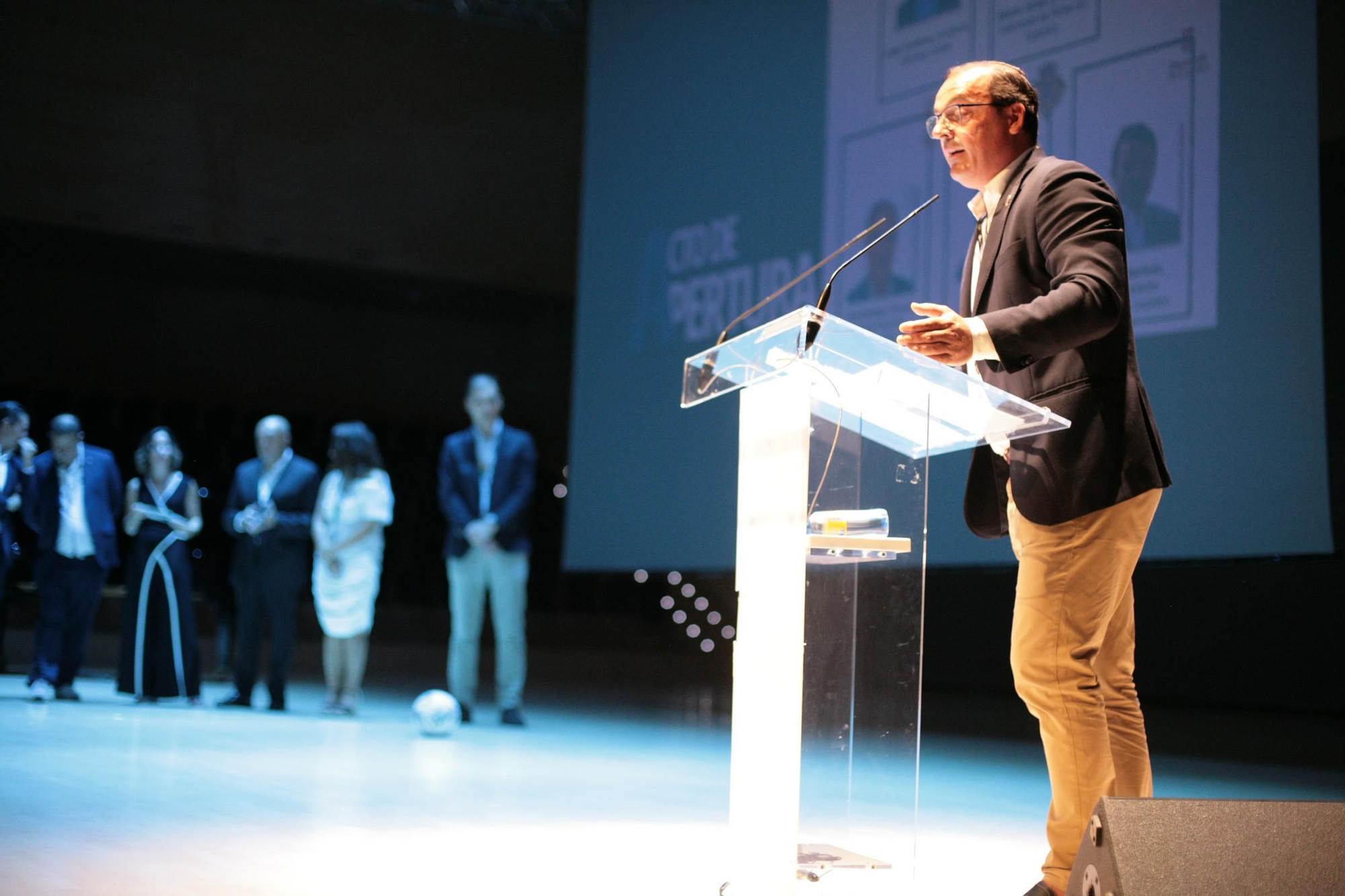 El Auditori acoge a los asistentes al Congreso Nacional de Peñas de Castellón
