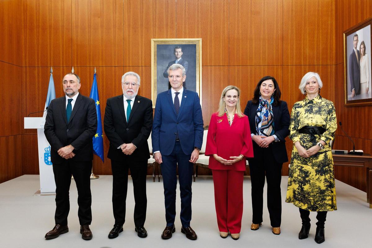 La Valedora, con Comesaña, Santalices, Rueda, Candia e Iglesias