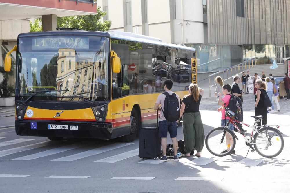 Tallen els accessos a la plaça Catalunya