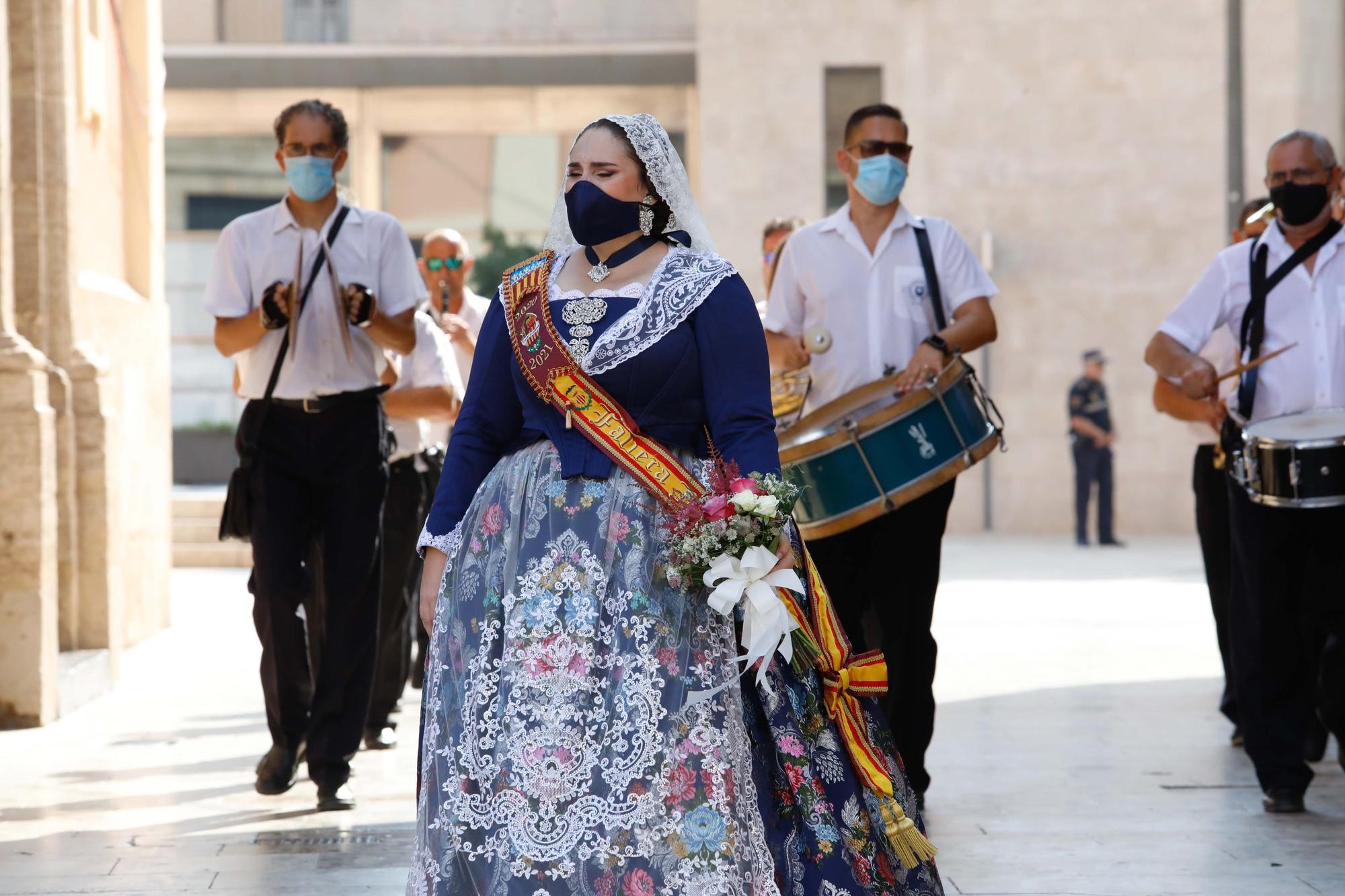 Búscate en el segundo día de Ofrenda por las calles del Mar y Avellanas (entre las 11.00 y 12.00 horas)