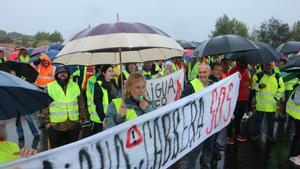 Manifestación de los vecinos en Cabrera d’Anoia.