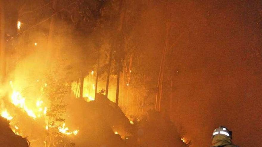 Incendio en Monte Faro, Moaña, hace un par de años. // S. Álvarez