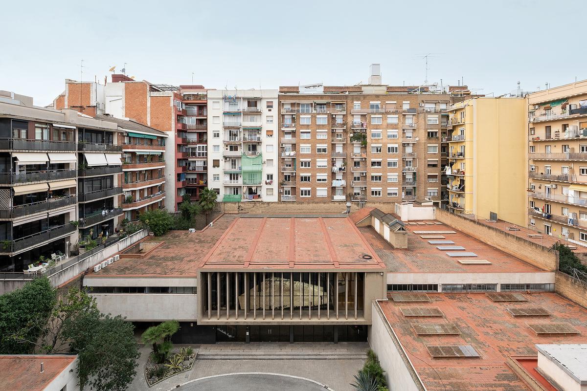 El interior de manzana de la antigua Editorial Gustau Gili.