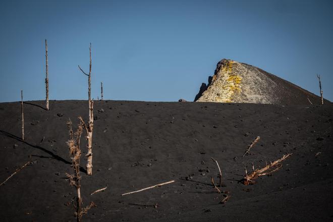 Visita al cono volcánico del Tajogaite