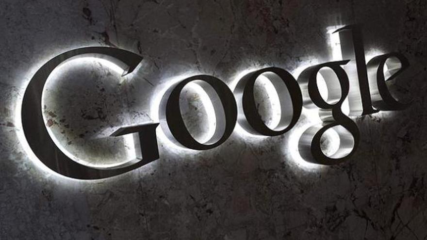 Google se dispara un 13,80 % y cierra a 1.011 dólares por acción