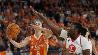 Elena Buenavida, jugadora del Valencia Basket, rival del Casademont Zaragoza en la Supercopa, también se va a la WNBA