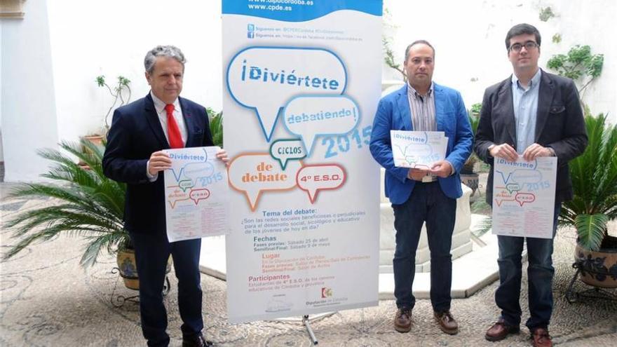 Una veintena de equipos participan en la tercera edición de &#039;Diviértete debatiendo&#039;