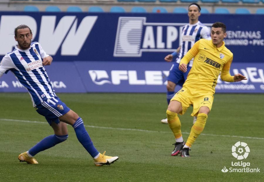 Partido de la Ponferradina y el Málaga CF de la Liga SmartBank.