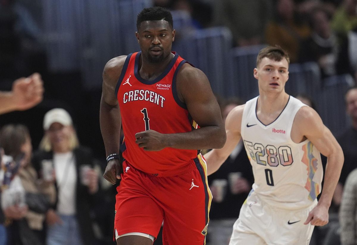 New Orleans Pelicans forward Zion Williamson (1) in the first half of an NBA basketball game Wednesday, Feb. 5, 2025, in Denver. (AP Photo/David Zalubowski)