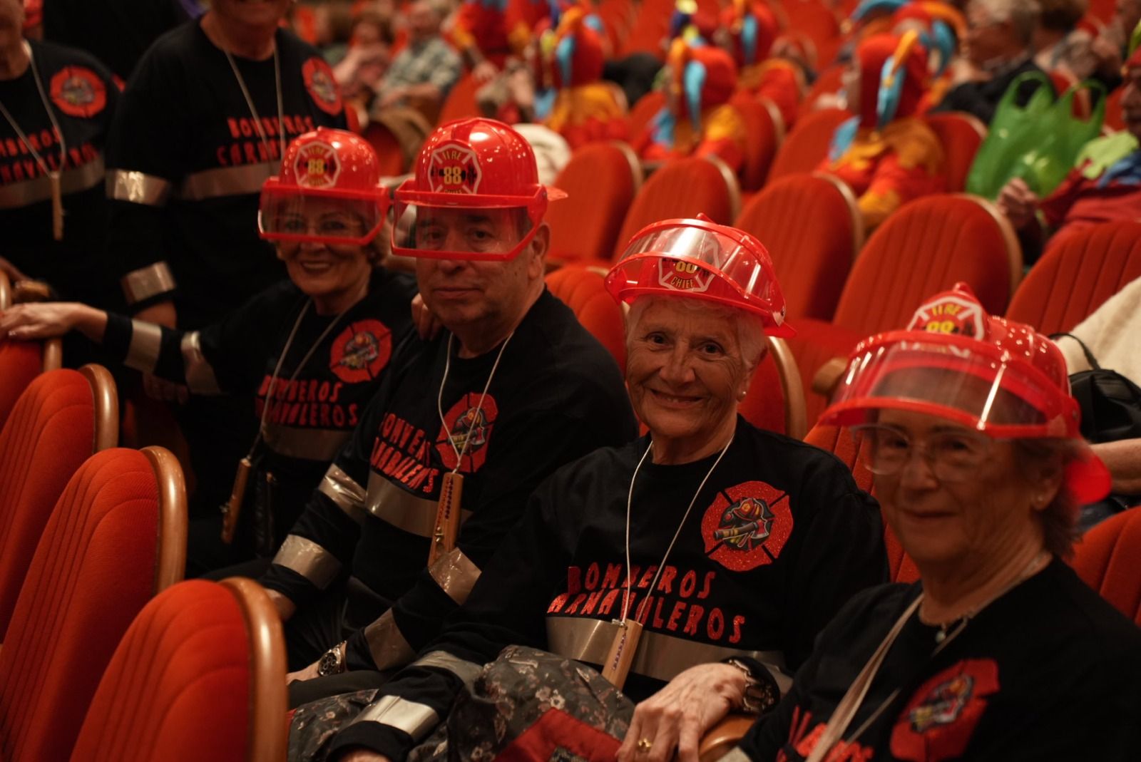 El Gran Teatro alberga la fiesta del Carnaval de Mayores