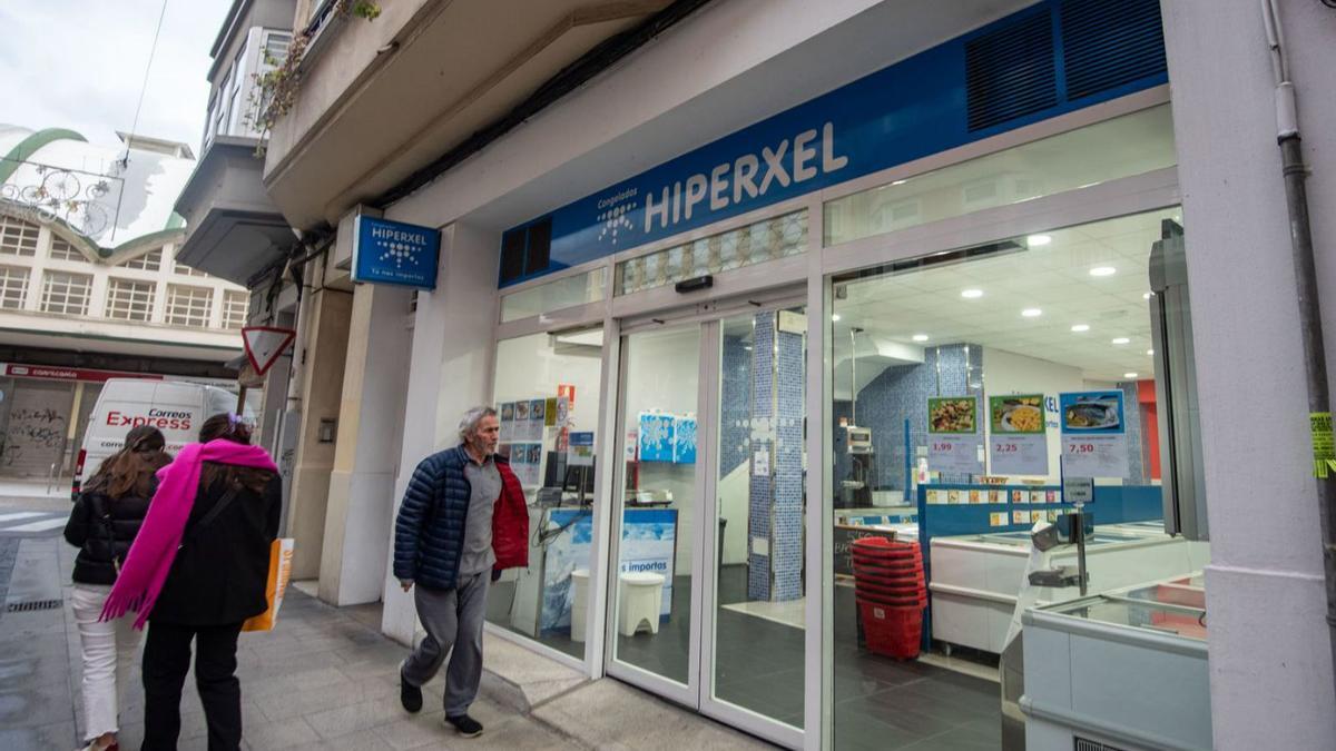 Uno de los comercios de Hiperxel en A Coruña, en la calle Marqués de Pontejos.  // CASTELEIRO/ROLLER AGENCIA