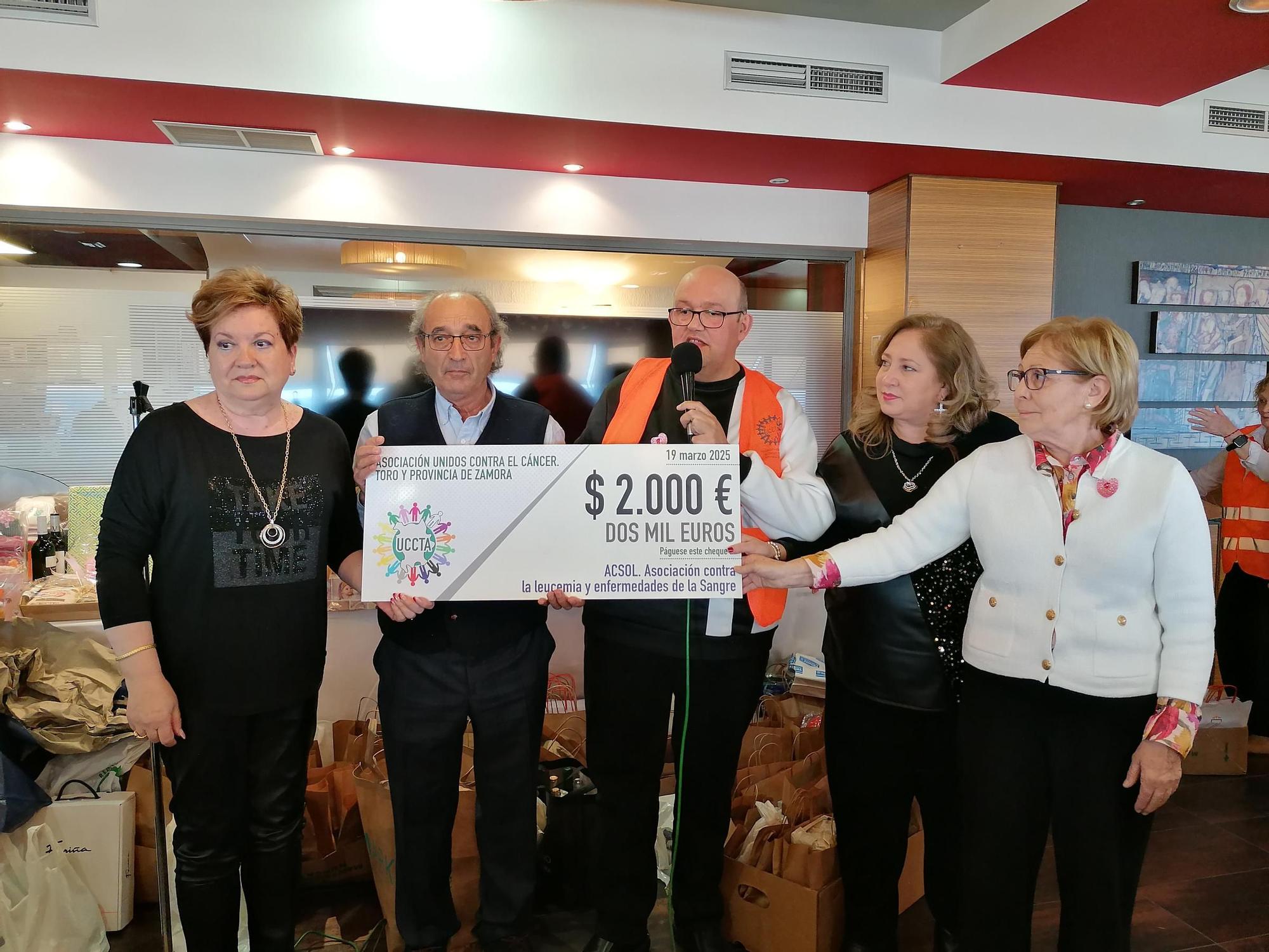 GALERÍA | Toro se vuelca en la lucha contra el cáncer