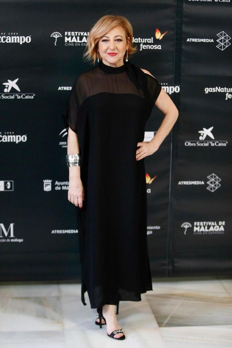 Carmen Machi con vestido negro