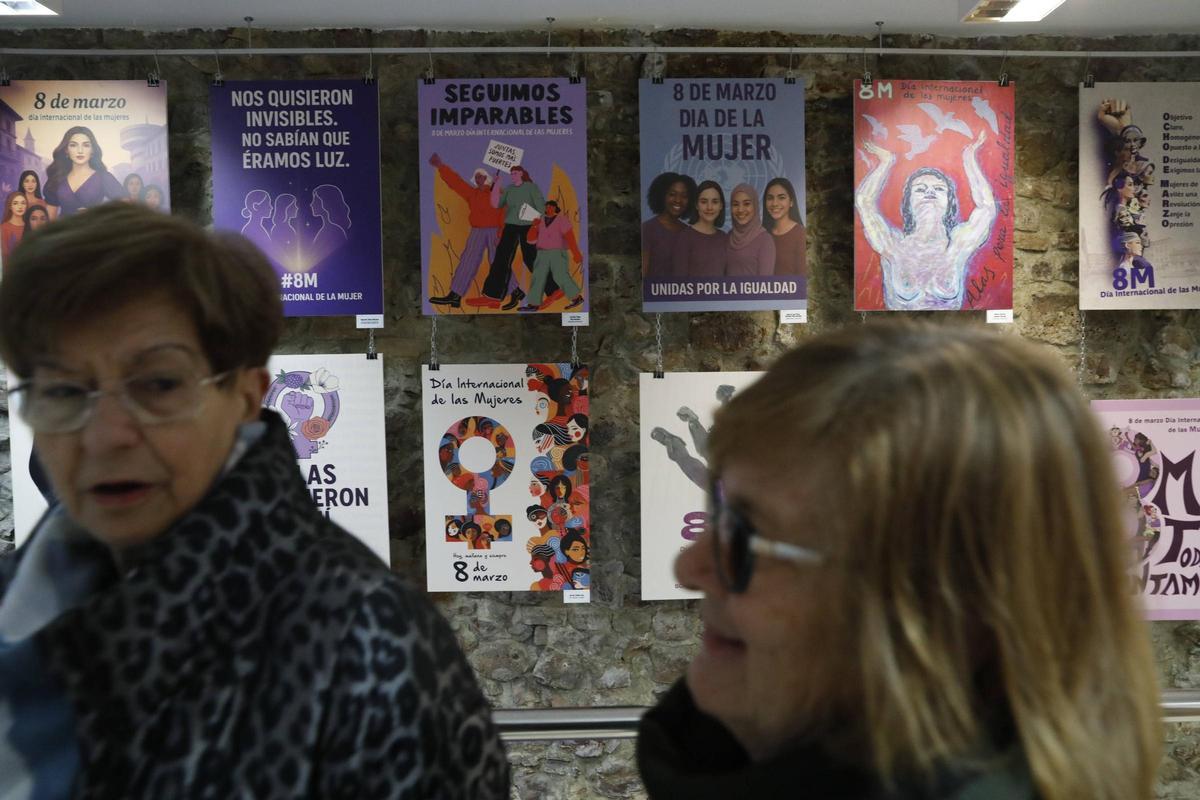 EN IMÁGENES: Así fue la jornada feminista por el 8M en Avilés