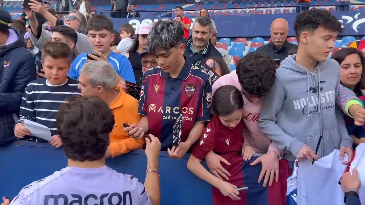 Entrenamiento de puertas abiertas del Levante UD