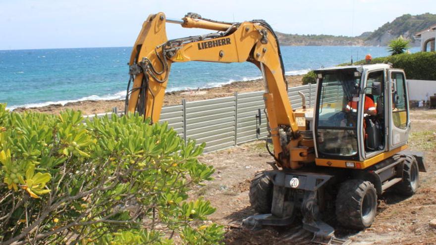 Empiezan las obras en el último tramo virgen del litoral del Muntanyar de Xàbia