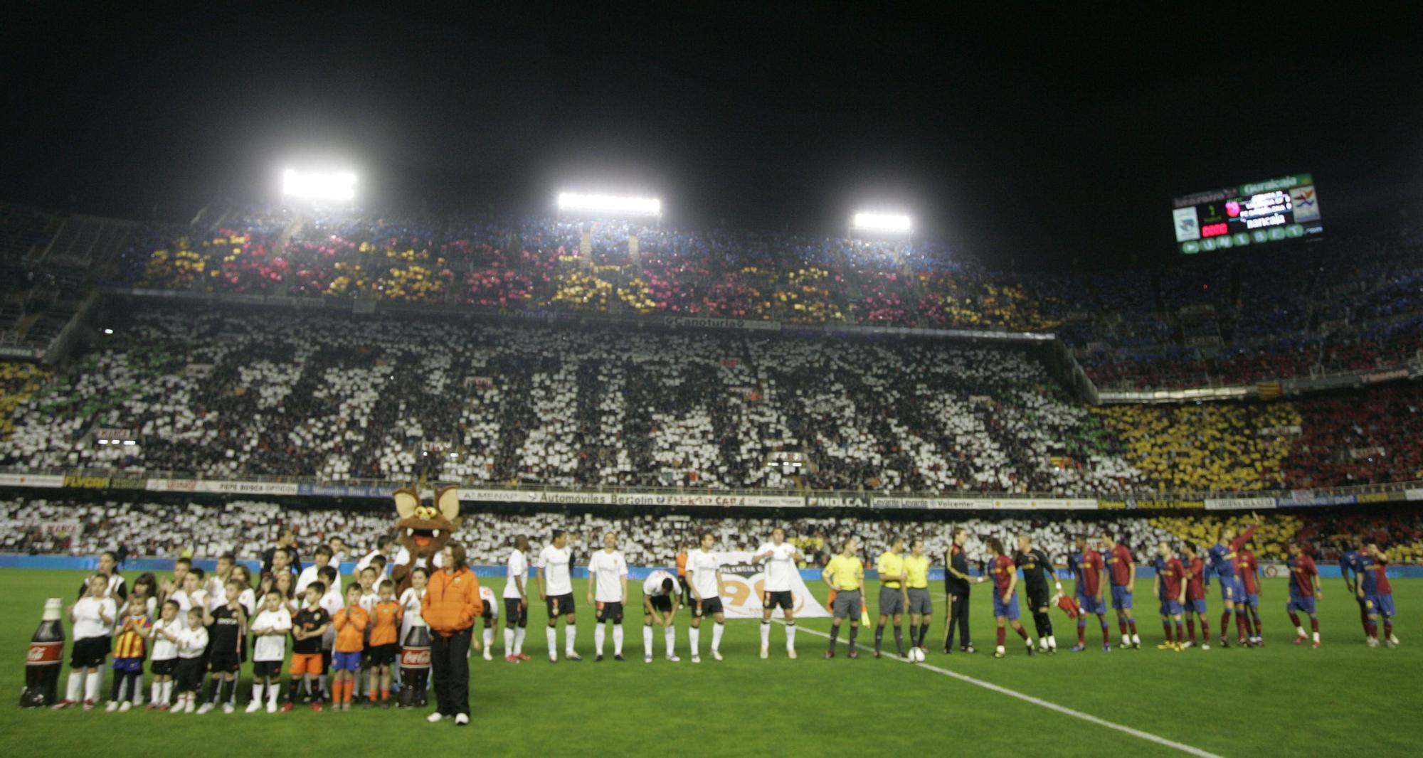 Históricos momentos mágicos de la grada de  Mestalla que pronto volverán