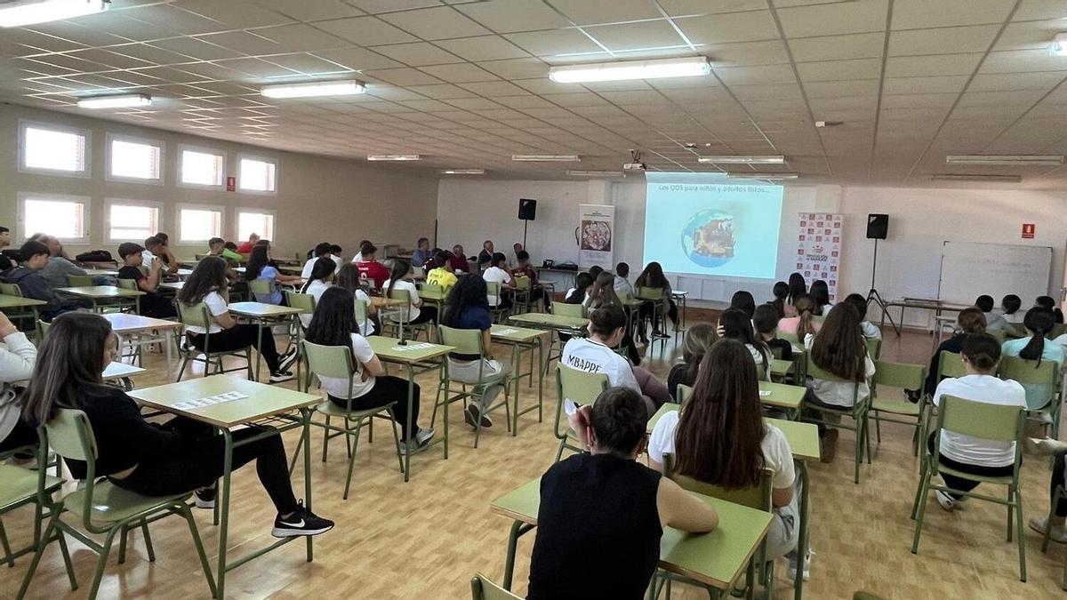 Ayudas para proyectos de educación en municipios de Badajoz.