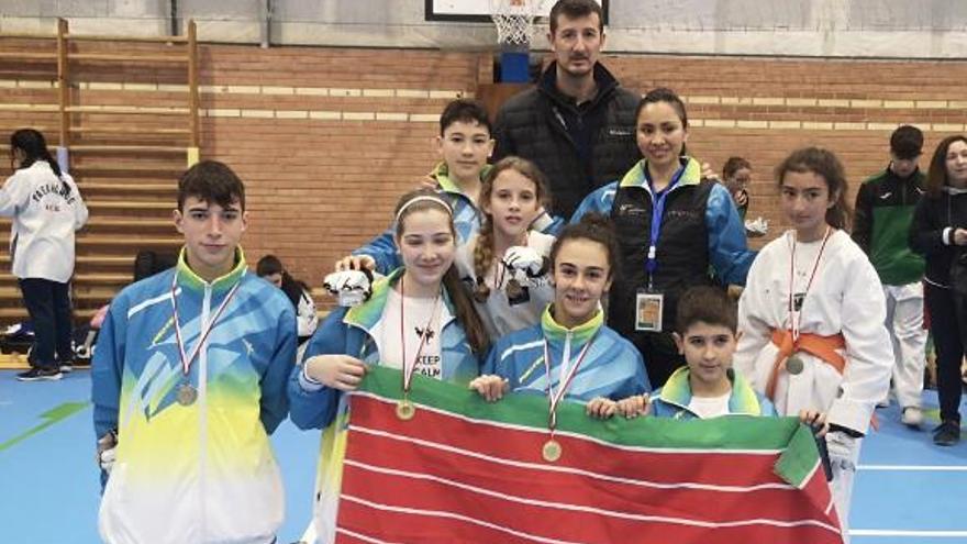Cinco medallas para el Taekwondo Zamora en el Open Nacional de Cantabria