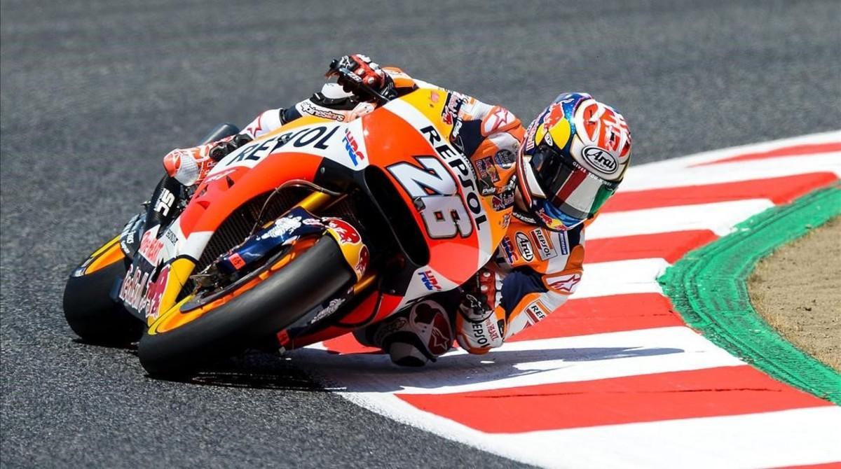 zentauroepp38828257 repsol honda team s spanish rider dani pedrosa competes duri170611132514