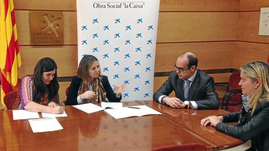 El Consell i La Caixa signen un conveni per  a projectes socials