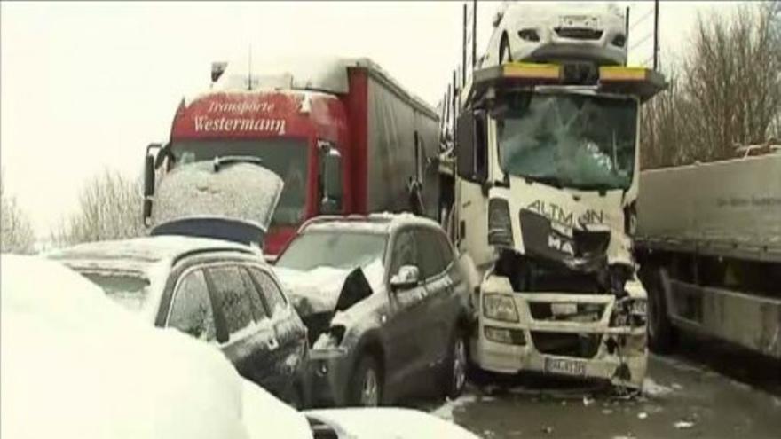 Espectacular accidente múltiple en Alemania