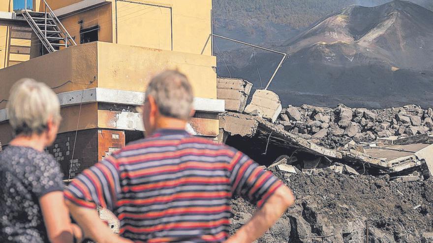 Vivienda destruida por la erupción del volcán.