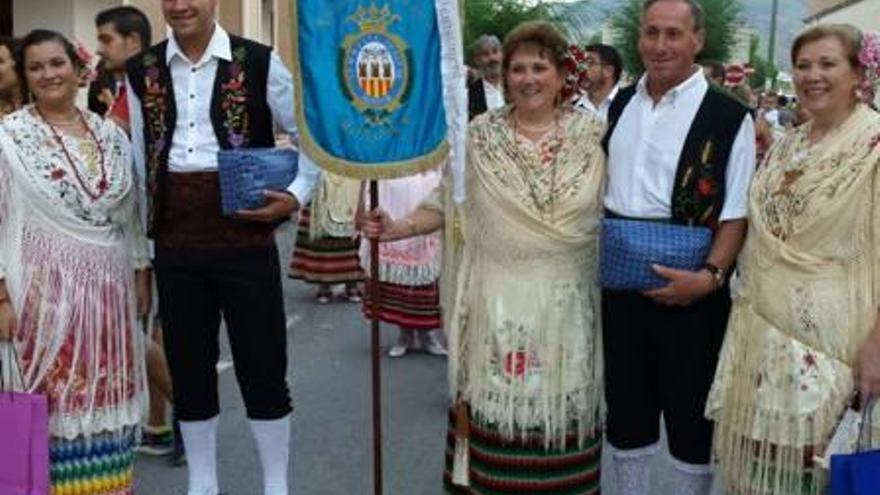 Ofrenda en honor a la  Virgen del Remedio