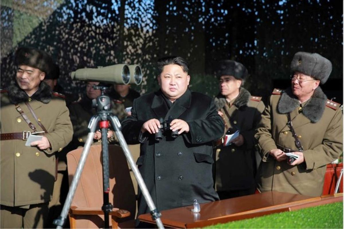 Kim Jong-un asiste a concurso de artillería militar