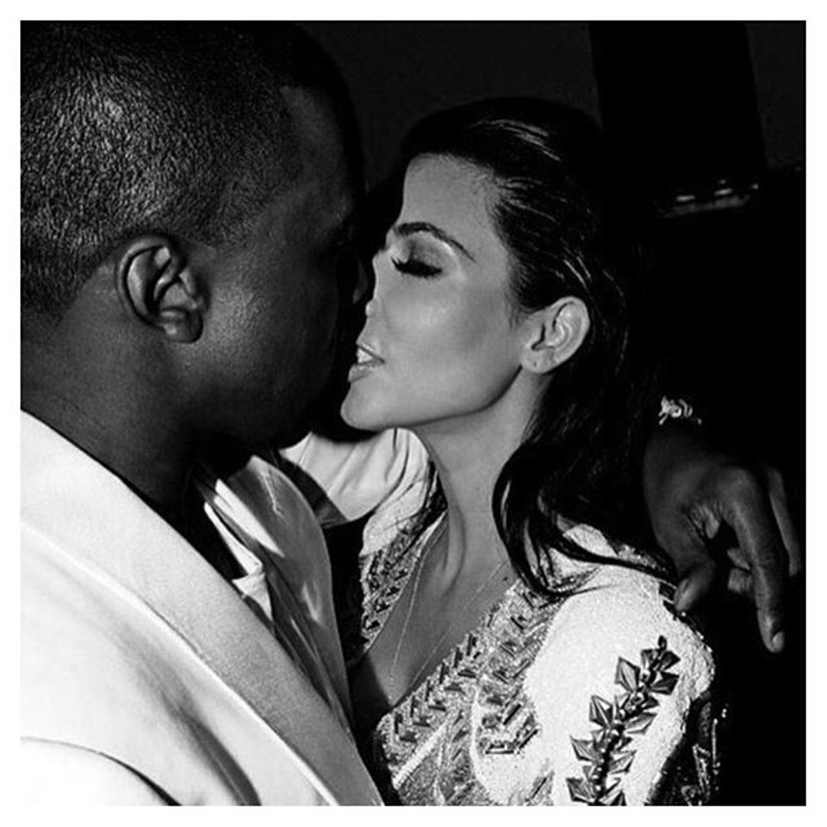 6. Kim Kardashian y sus románticas fotos