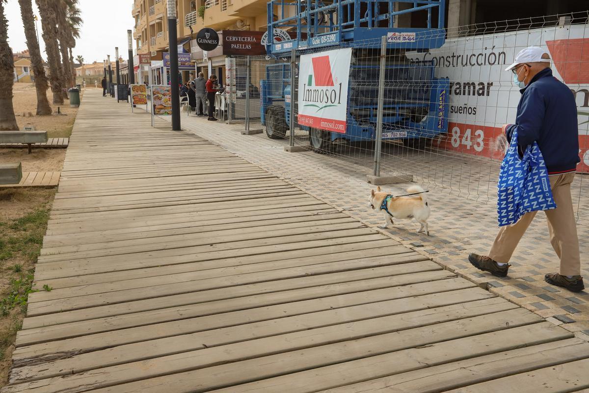 Paseo de La Mata, que el Ayuntamiento de Torrevieja quiere reformar