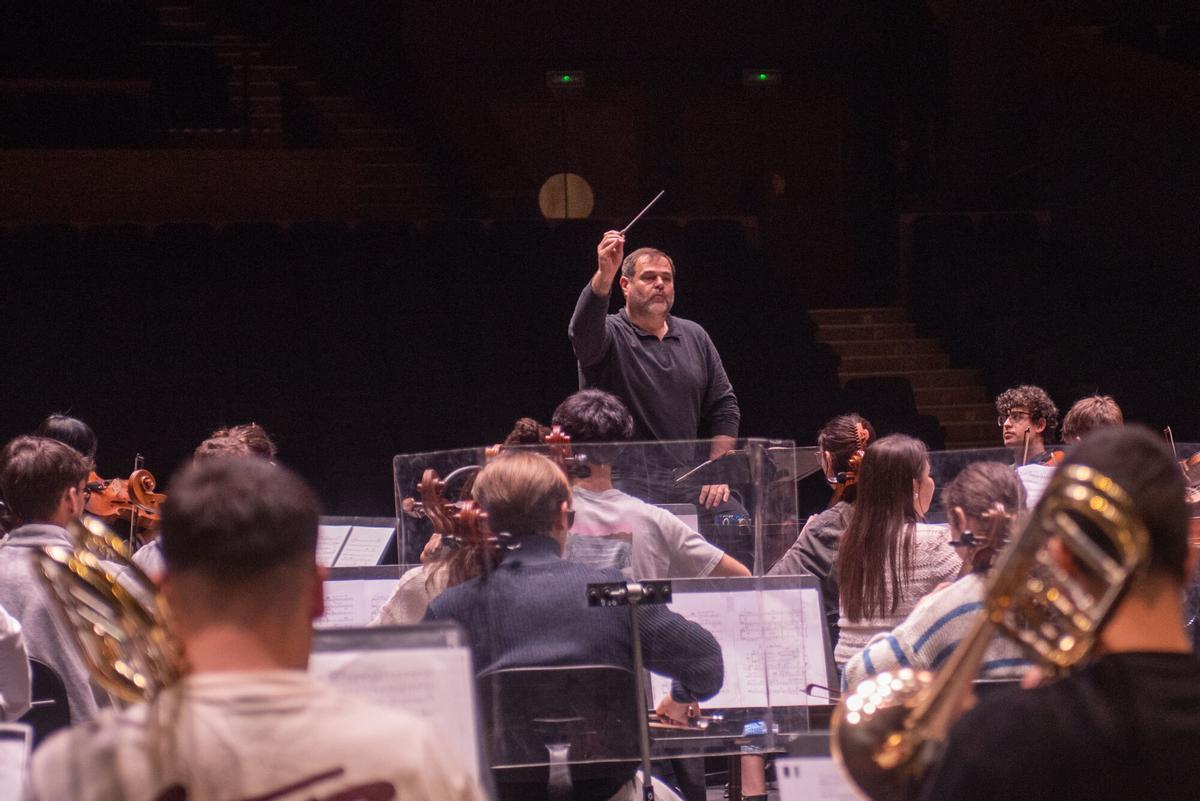 ORQUESTA SINFONICA JOVEN