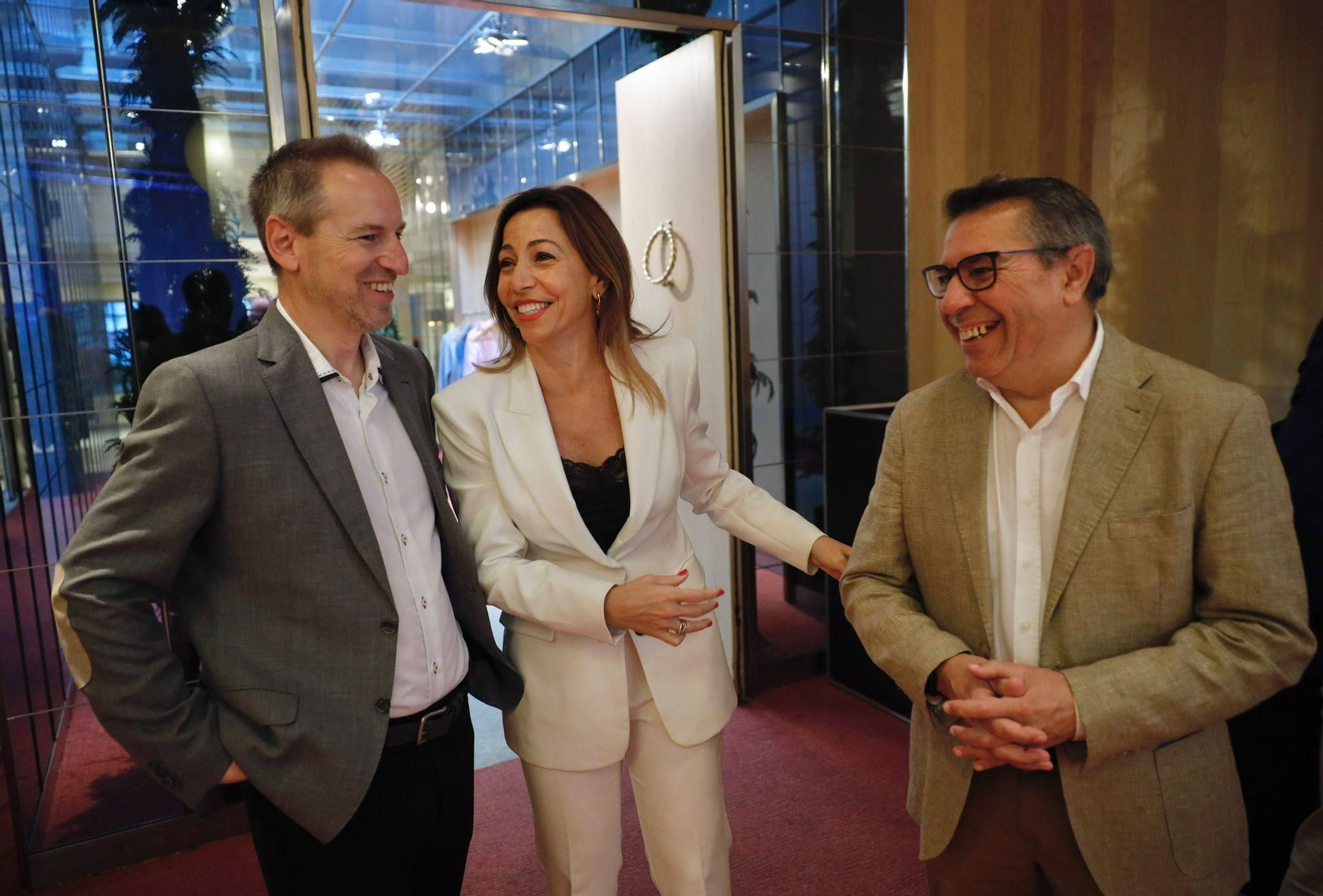 Natalia Chueca, en los Desayunos-Coloquios de EL PERIÓDICO DE ARAGÓN