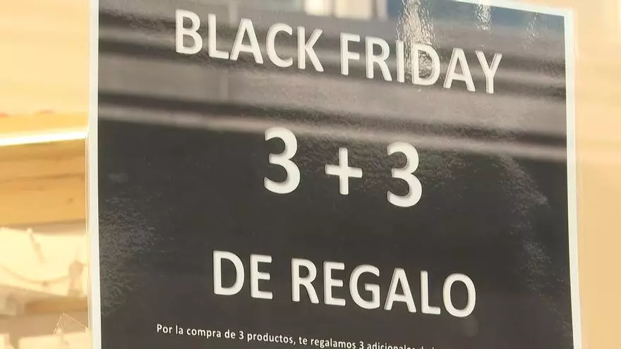 Consumo multa con 350.000 euros a 7 empresas por falsas rebajas durante 'Black Friday' de 2023