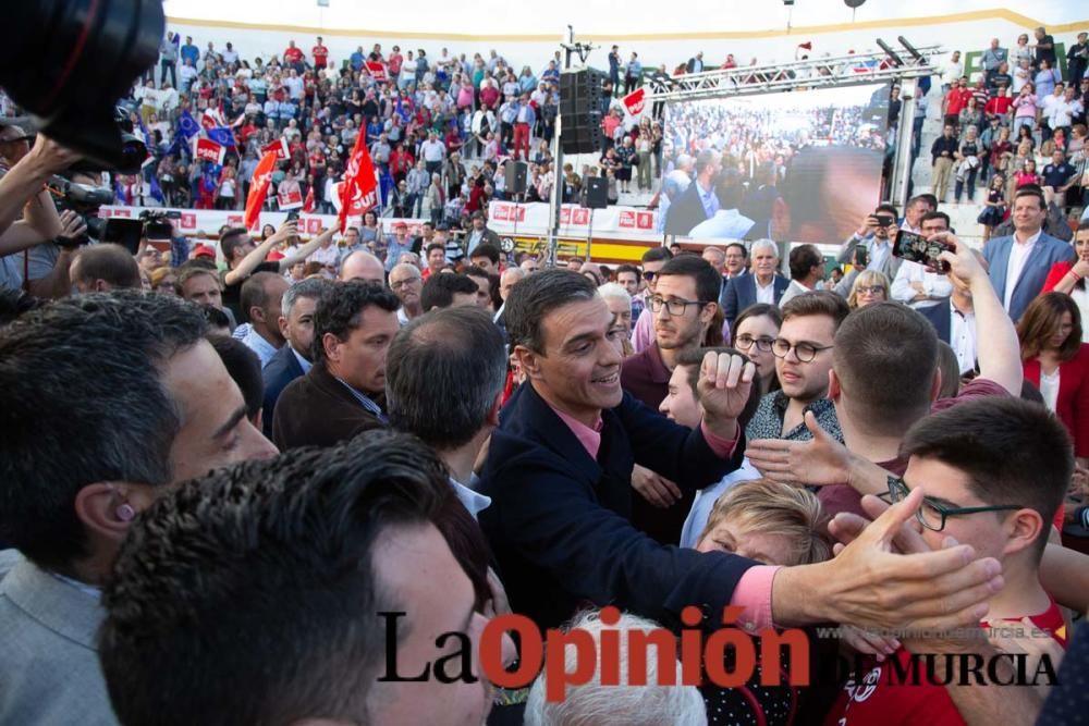 Pedro Sánchez en un acto de campaña del PSOE en Calasparra