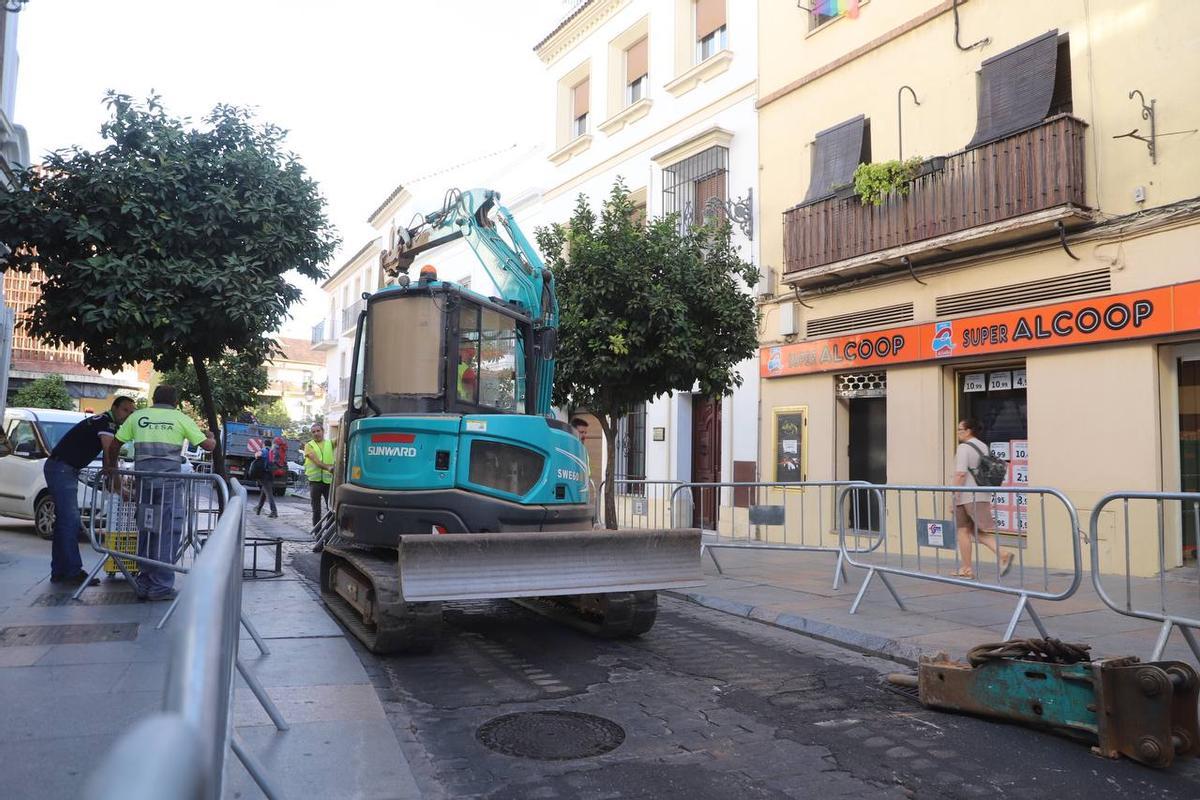 Comienza el corte al tráfico de la calle Alfaros por las obras de remodelación