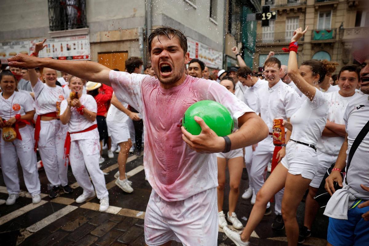 San Fermin festival (152153328).jpg