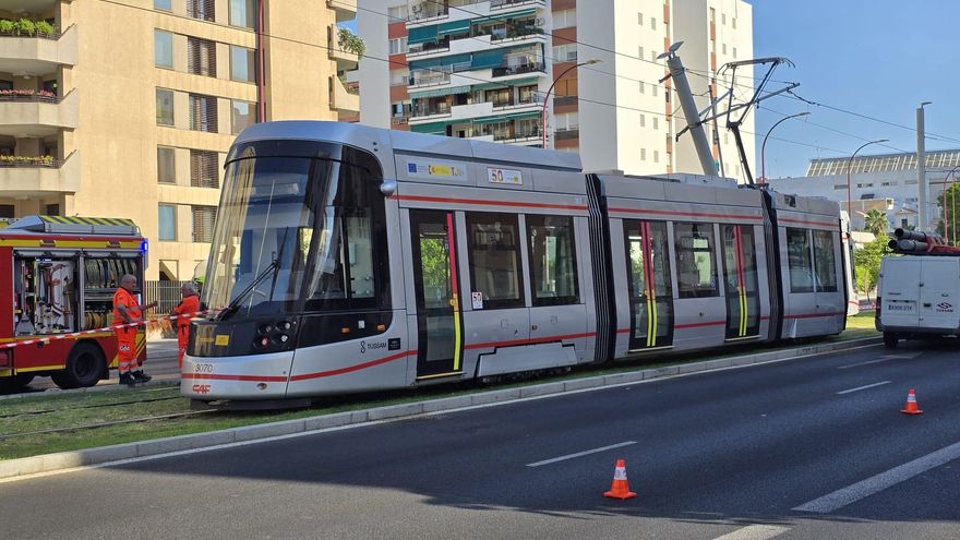 Vídeo | El tranvía descarrila a la altura de San Francisco Javier
