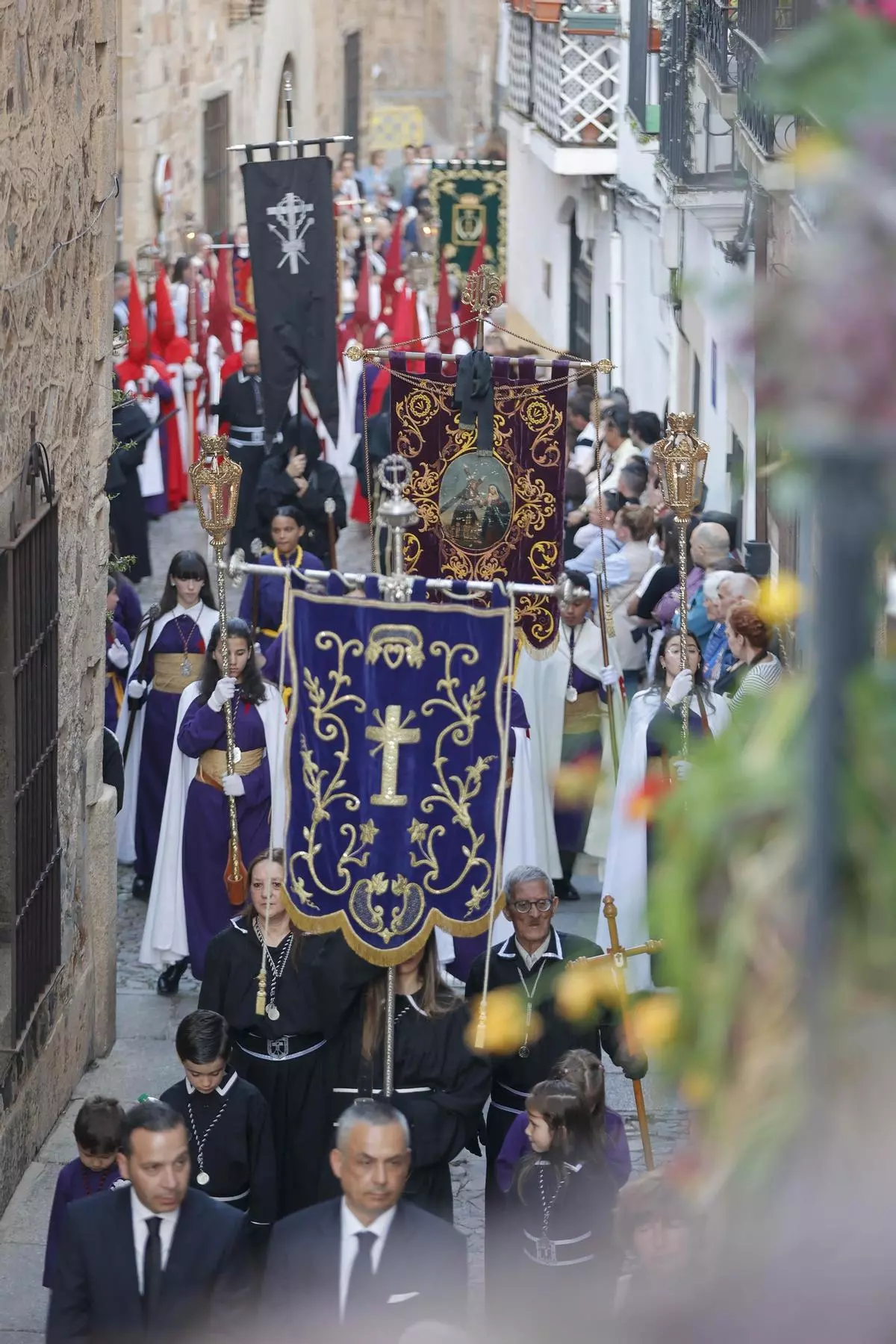 Todo listo para la Magna Mariana de Cáceres: 13 pasos, 17 cofradías, 9 bandas y una previsión multitudinaria