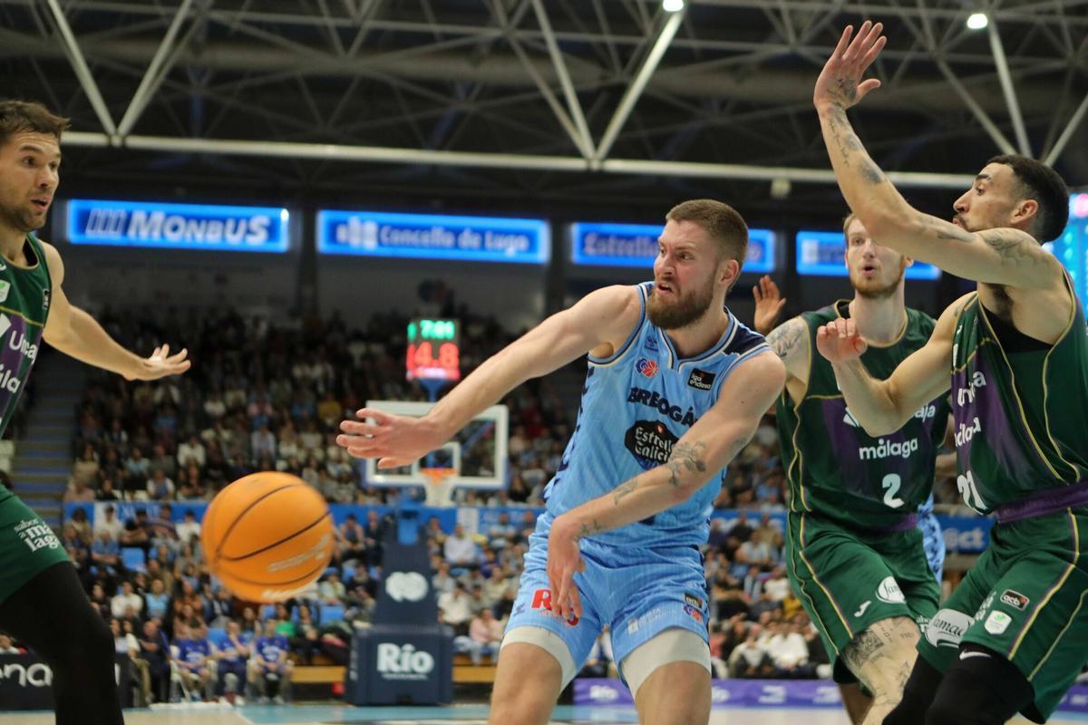 Imágenes del partido entre el Río Breogán - Unicaja de la jornada 14 de la Liga Endesa