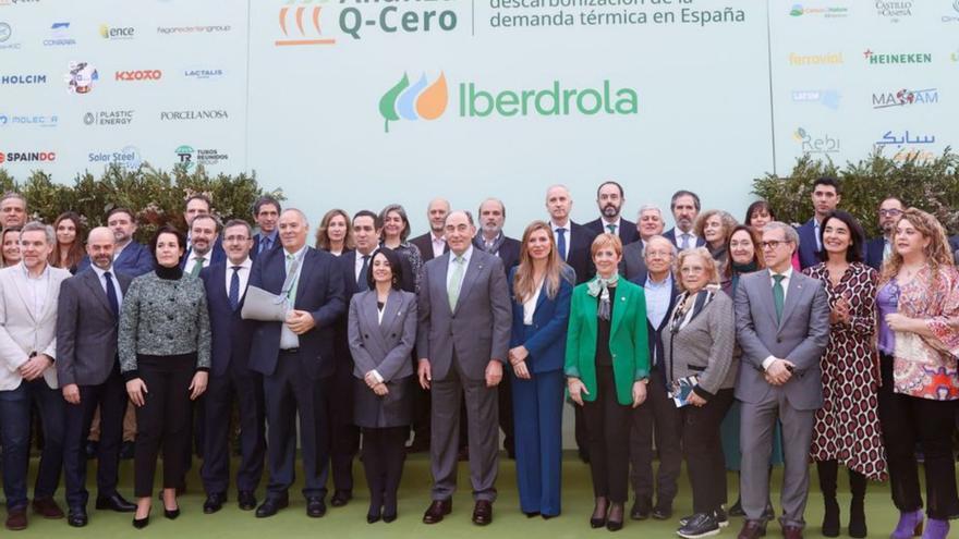 Foto de familia de las empresas participantes. | IBERDROLA