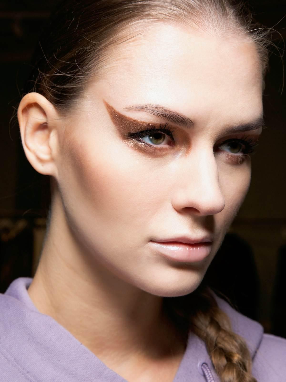 Maquillaje fiesta Christian Siriano