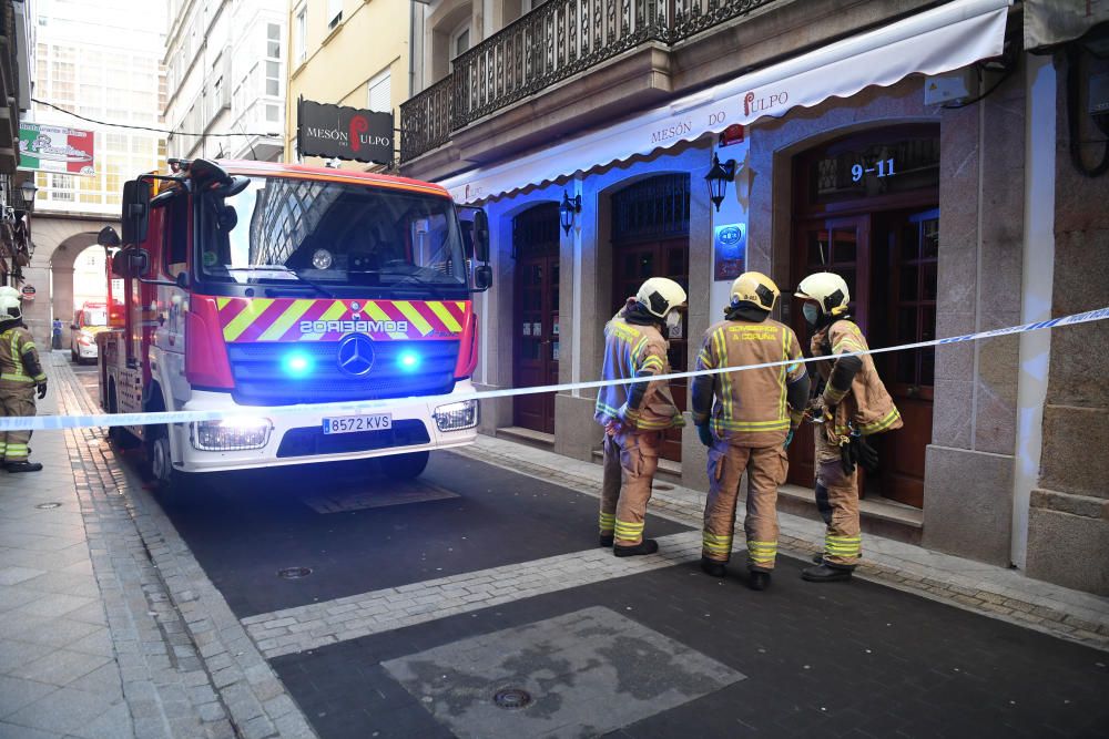 El fuego se declaró en la cocina del inmueble. No ha provocado daños de consideración.