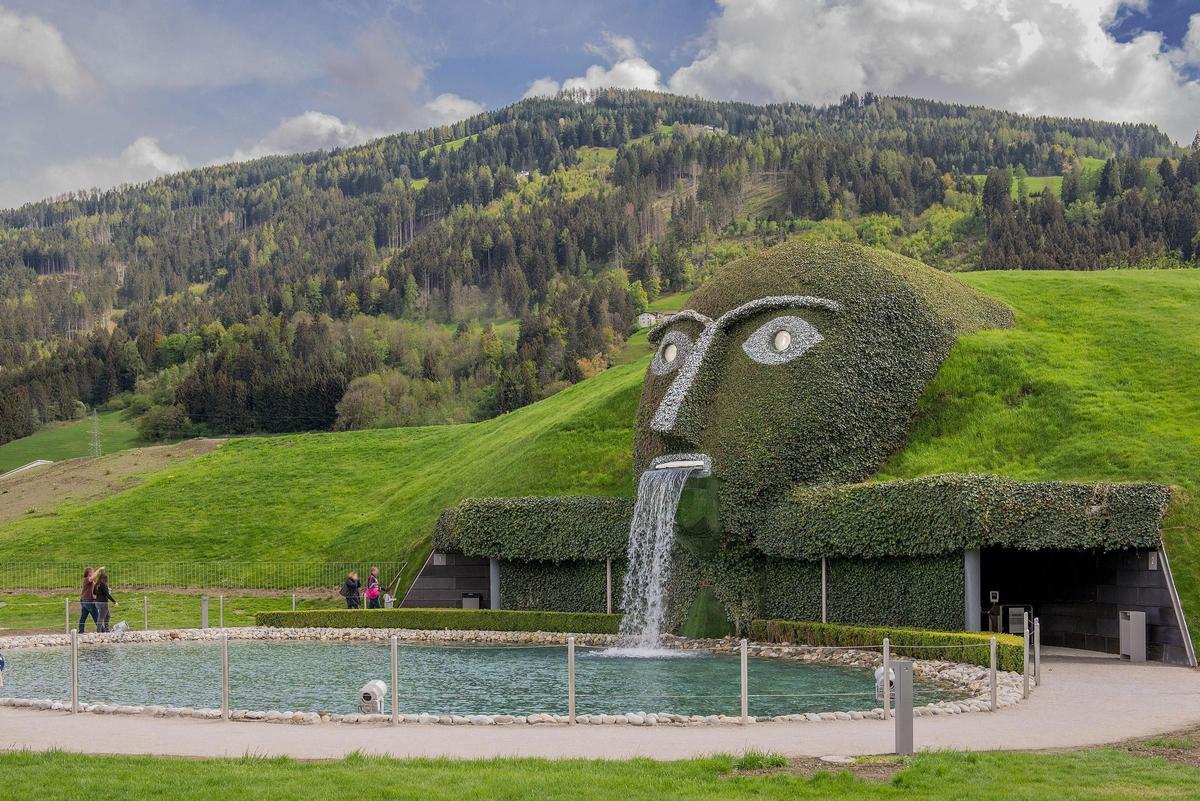 Fuente del gigante del Swarovski Kristallwelten