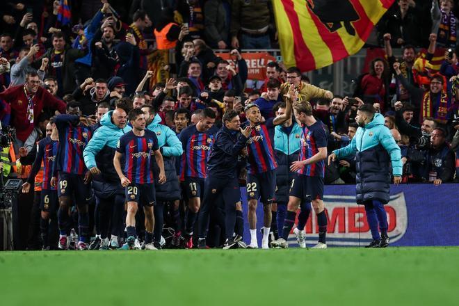 Lo que no se vio del clásico Motomami del Camp Nou