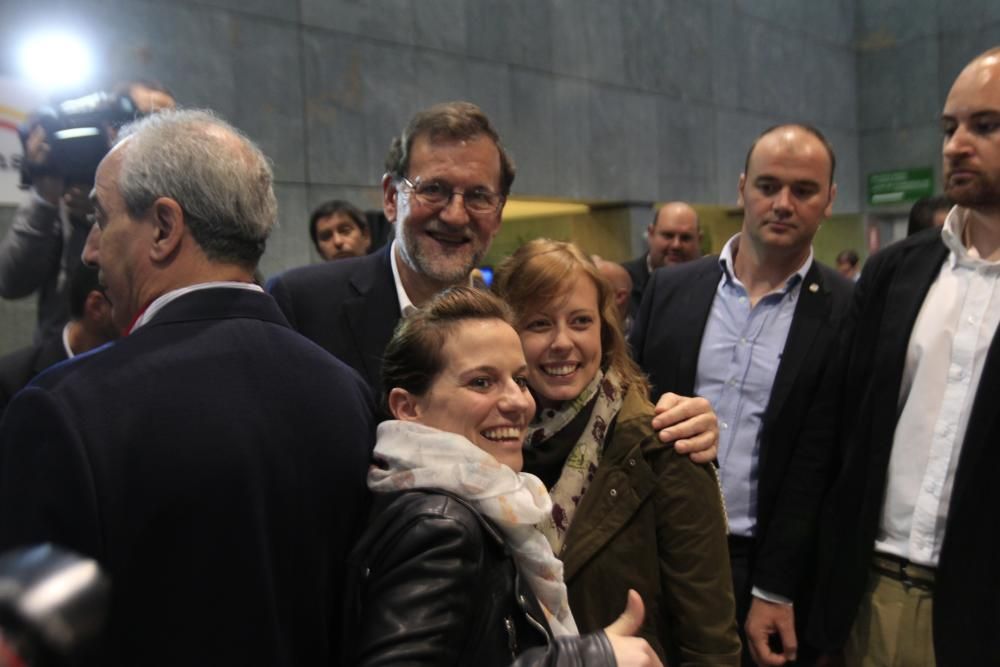 El presidente del Gobierno en funciones participó ayer en un acto de las Novas Xeracións del PP de Galicia junto a Feijóo y Ana Pastor.