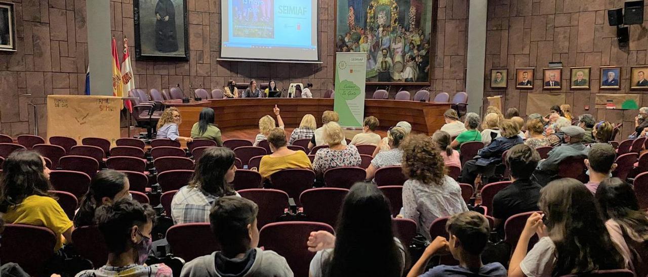 Jornada con motivo del Día de la Familia en el Cabildo de La Gomera.