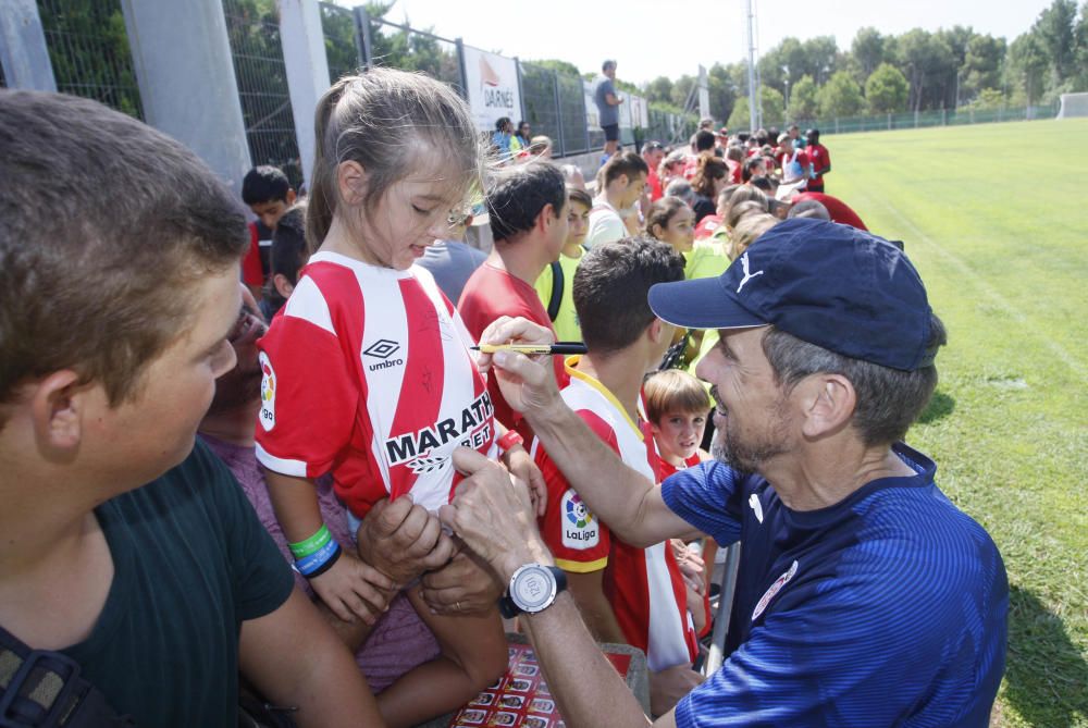 Entrenament de portes obertes del Girona FC a l'Escala